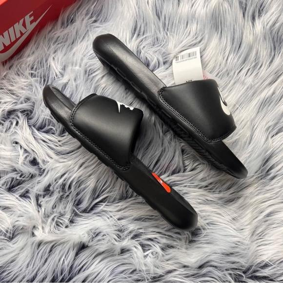 Nike Victory One Slides - Picture 3 of 8